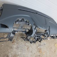 Торпедо  Hyundai Елантра после перетяжки оригинальным материалом